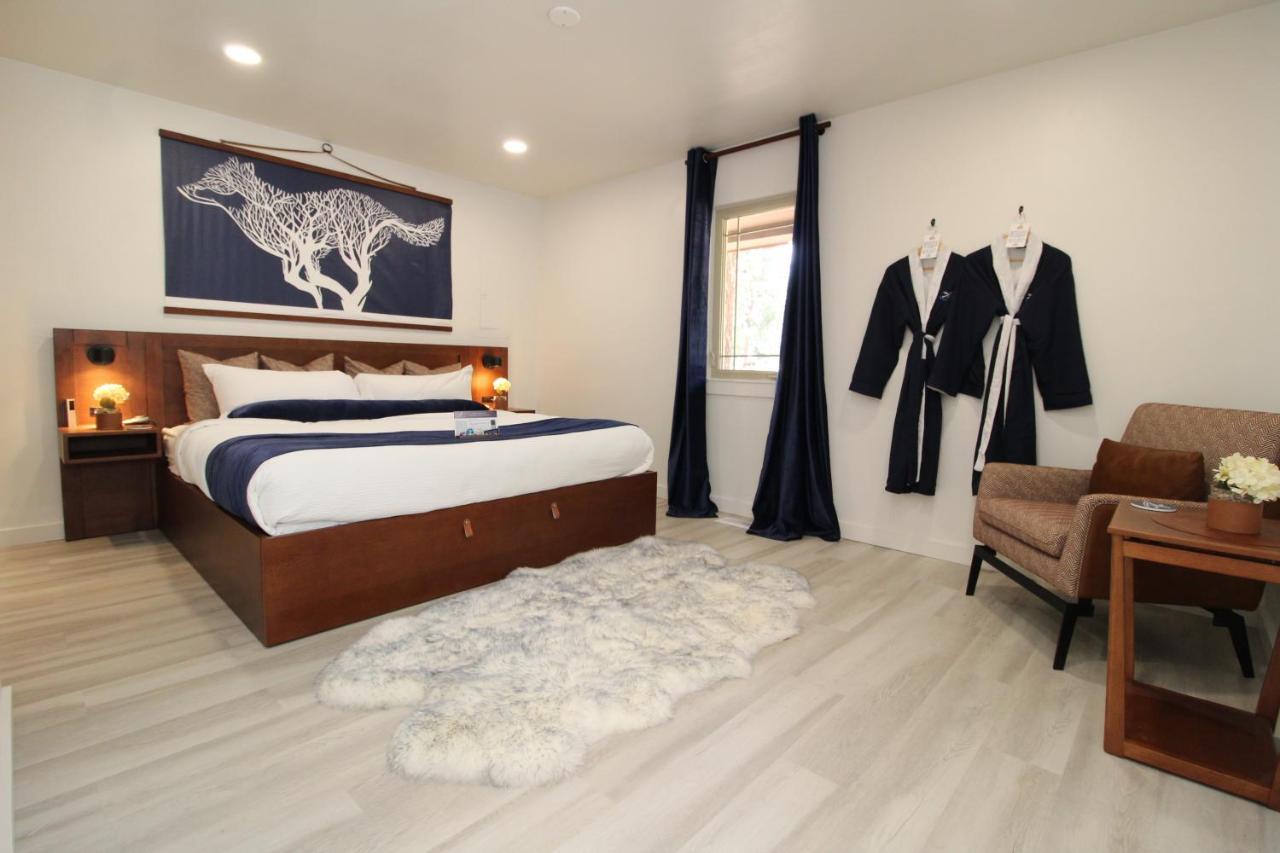 Aspen Springs Angel Fire Aparthotel Room photo