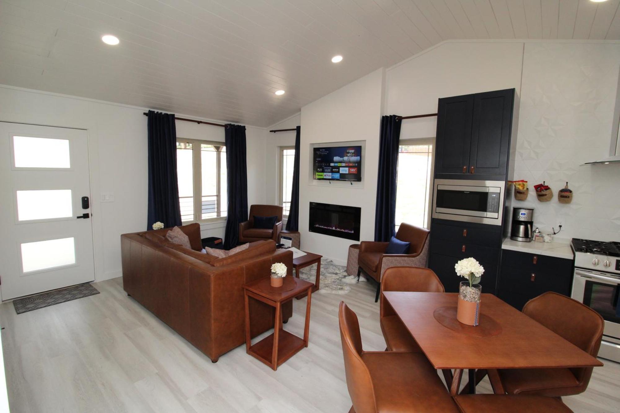 Aspen Springs Angel Fire Aparthotel Room photo