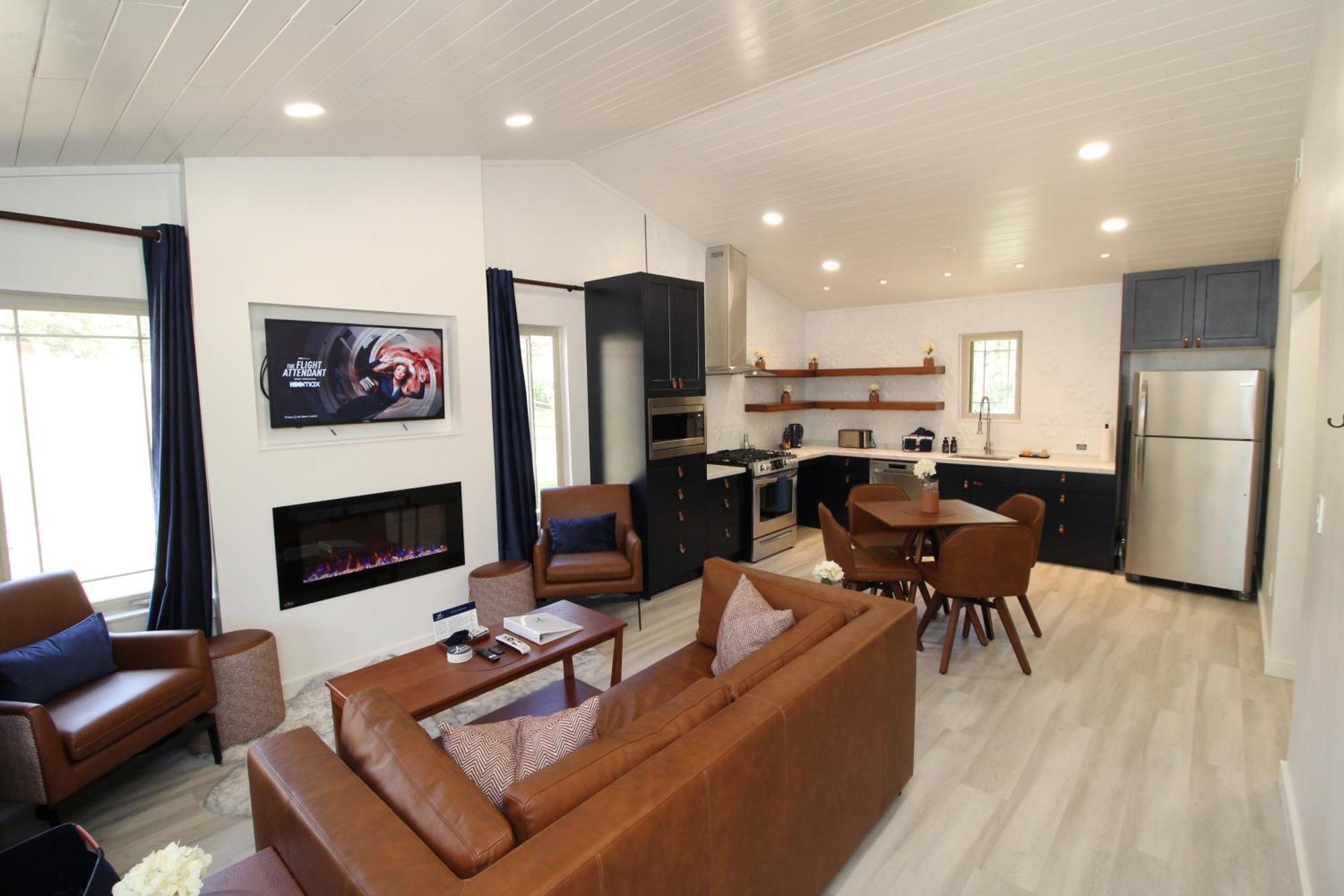 Aspen Springs Angel Fire Aparthotel Room photo